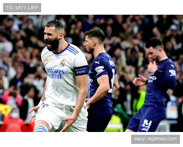 莱万多夫斯基vs本泽马：技术型与效率型中锋谁更强