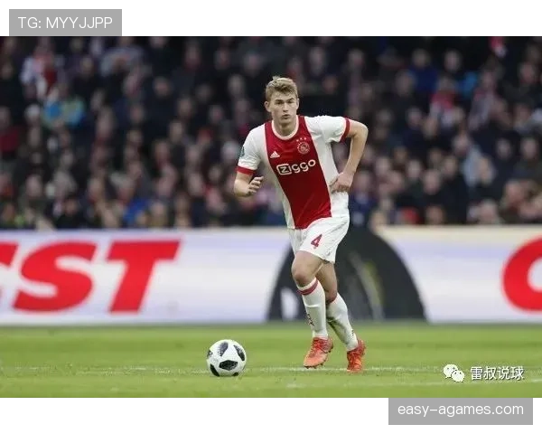 厄德高与德布劳内：进攻型中场的战术角色对比