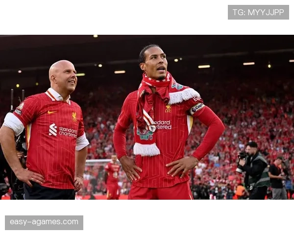 利物浦防线频频被打穿，表面是防守漏洞，实则是压迫体系彻底崩了