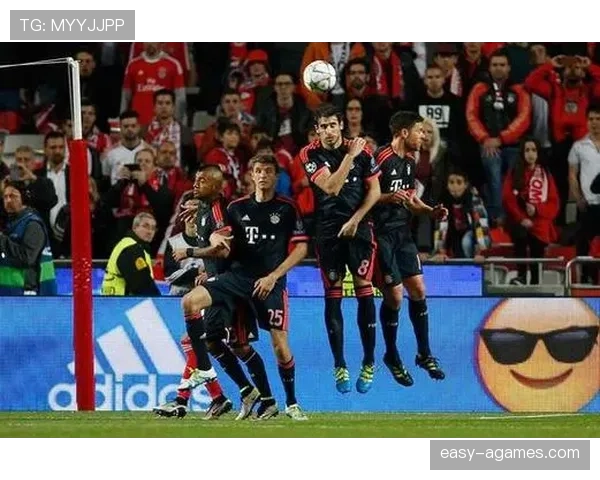 足球人墙规则详解：裁判判罚标准与防守距离要求