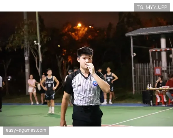 一文看懂裁判如何执行篮球判罚，新手了解执法流程与依据